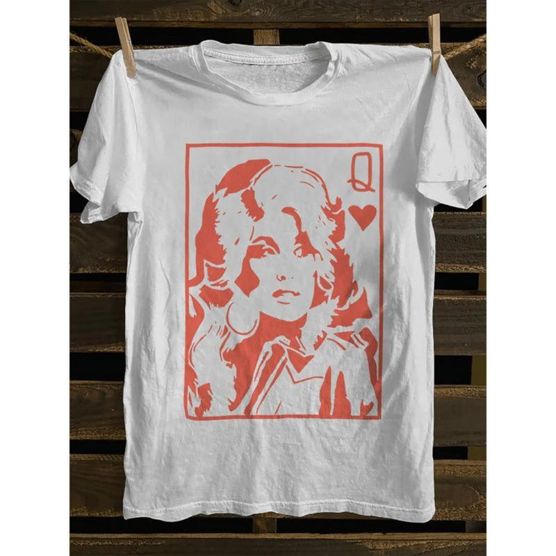 Queen of Hearts Portrait Graphic Playing Card Art T-Shirt