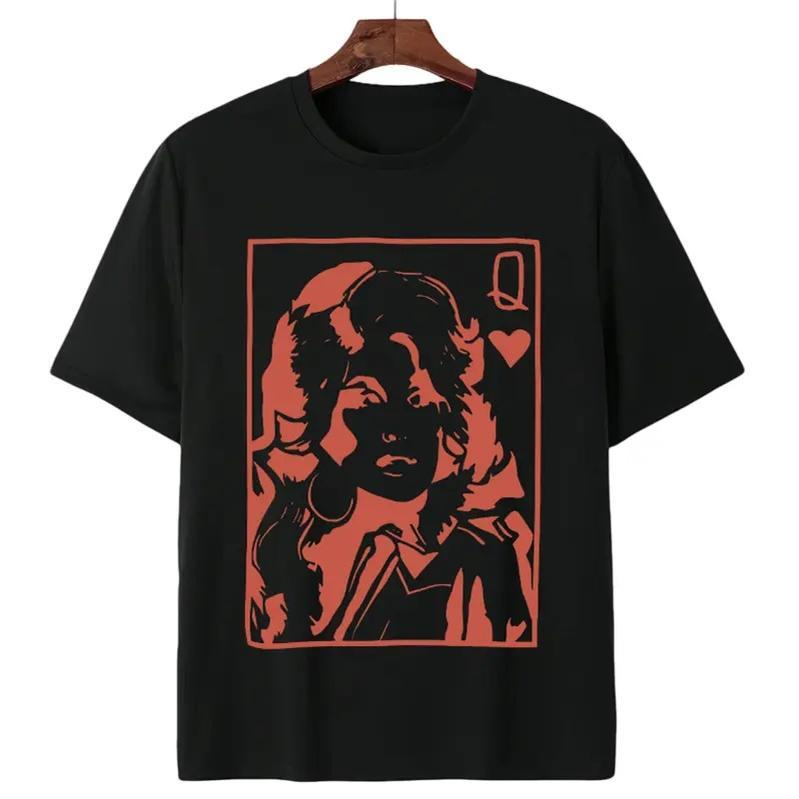 Queen of Hearts Portrait Graphic Playing Card Art T-Shirt