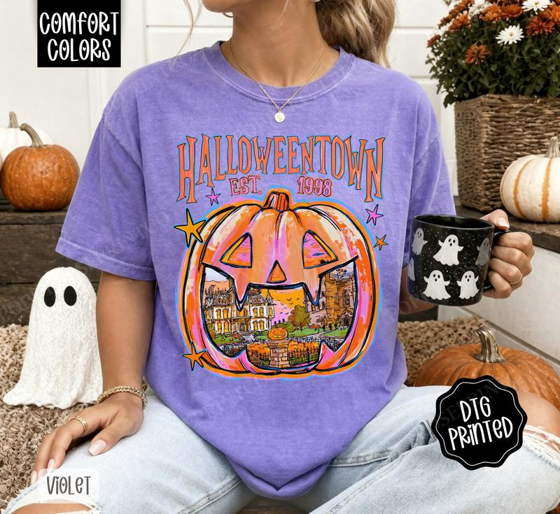 Retro Halloween Town Jack-O'-Lantern Scenic Graphic T-Shirt