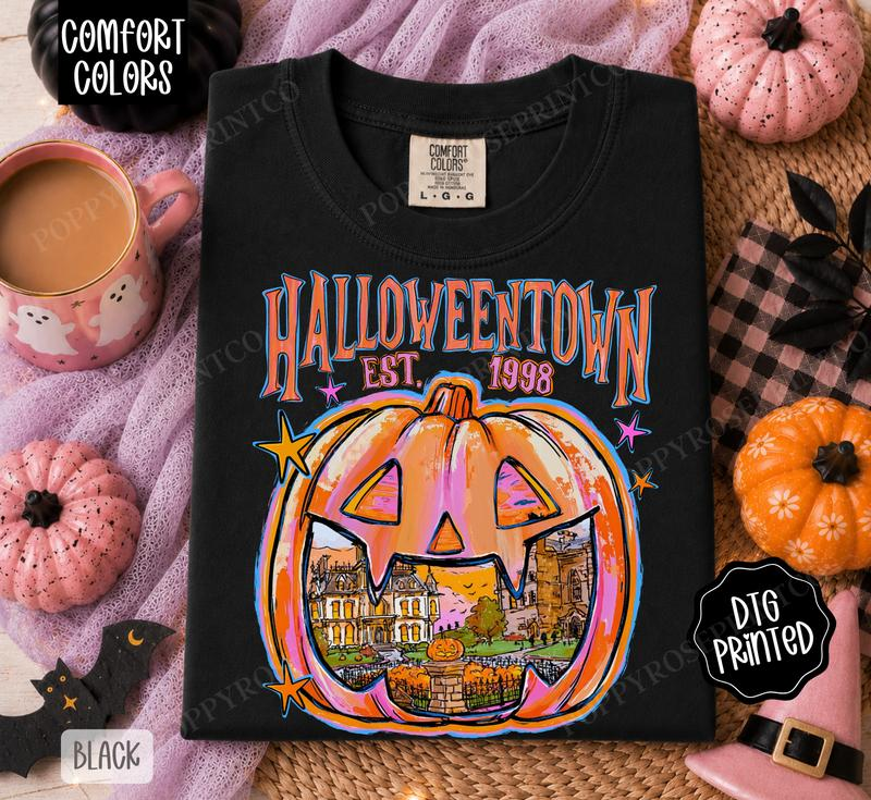 Retro Halloween Town Jack-O'-Lantern Scenic Graphic T-Shirt