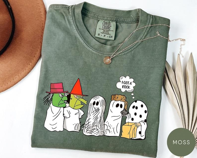I Got a Rock Halloween Cartoon Ghost and Witch Graphic T-Shirt